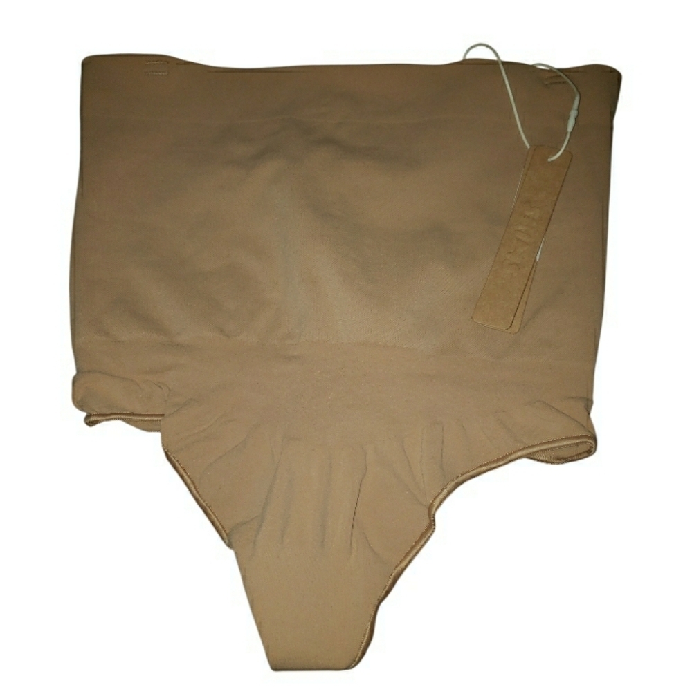 NWT SKIMS Seamless Sculpt Mid Waist Thong- XL - Picture 3 of 4